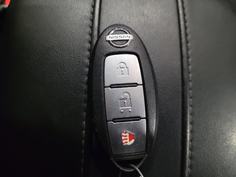 Used 2019 Nissan Rogue Sport SV FWD image 32