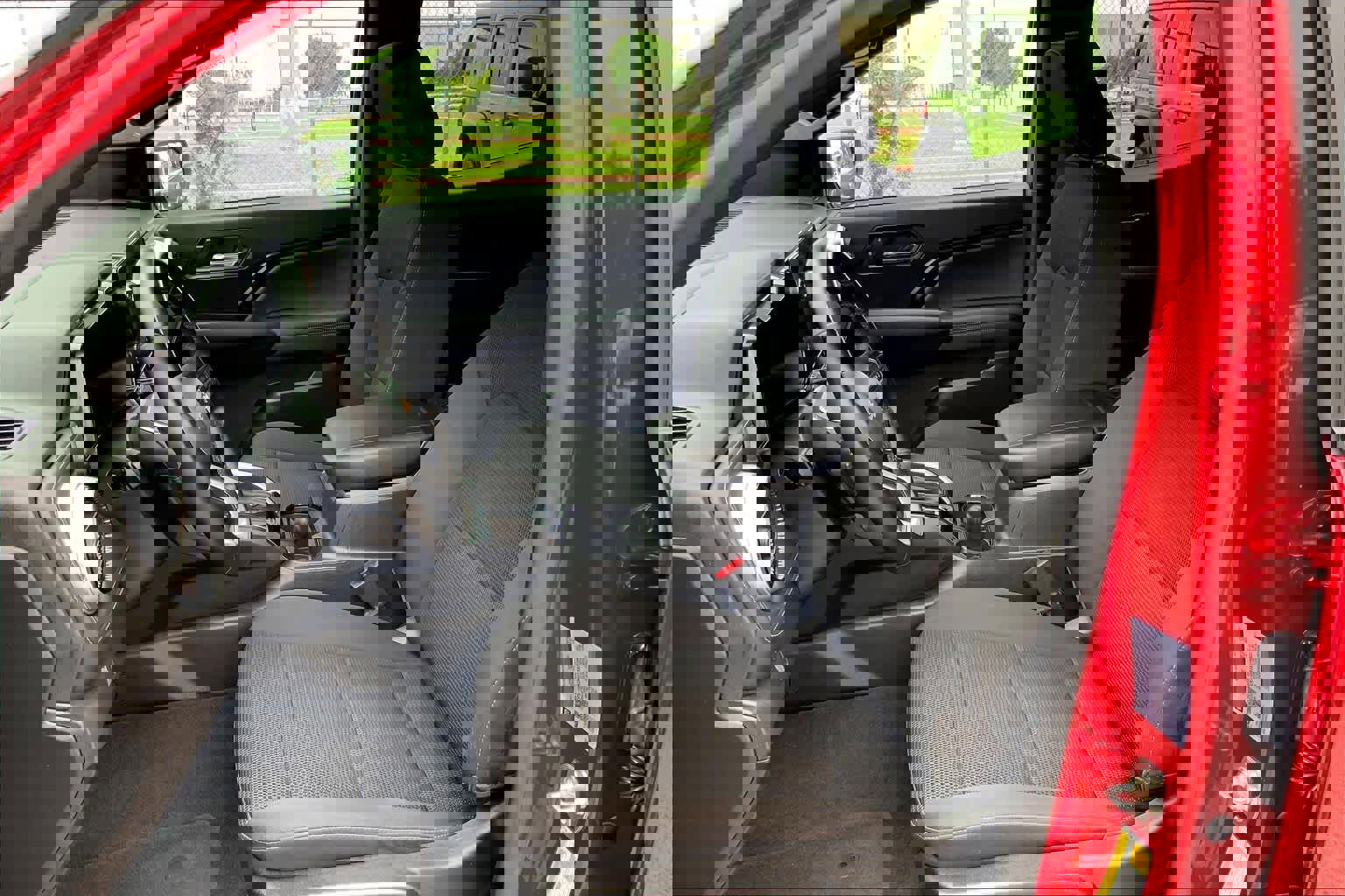 Used 2024 Chevrolet Colorado LT w/ LT Convenience Package II RWD image 8