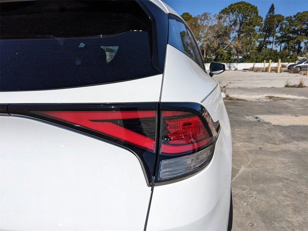 Certified 2023 Kia Sportage EX image 12