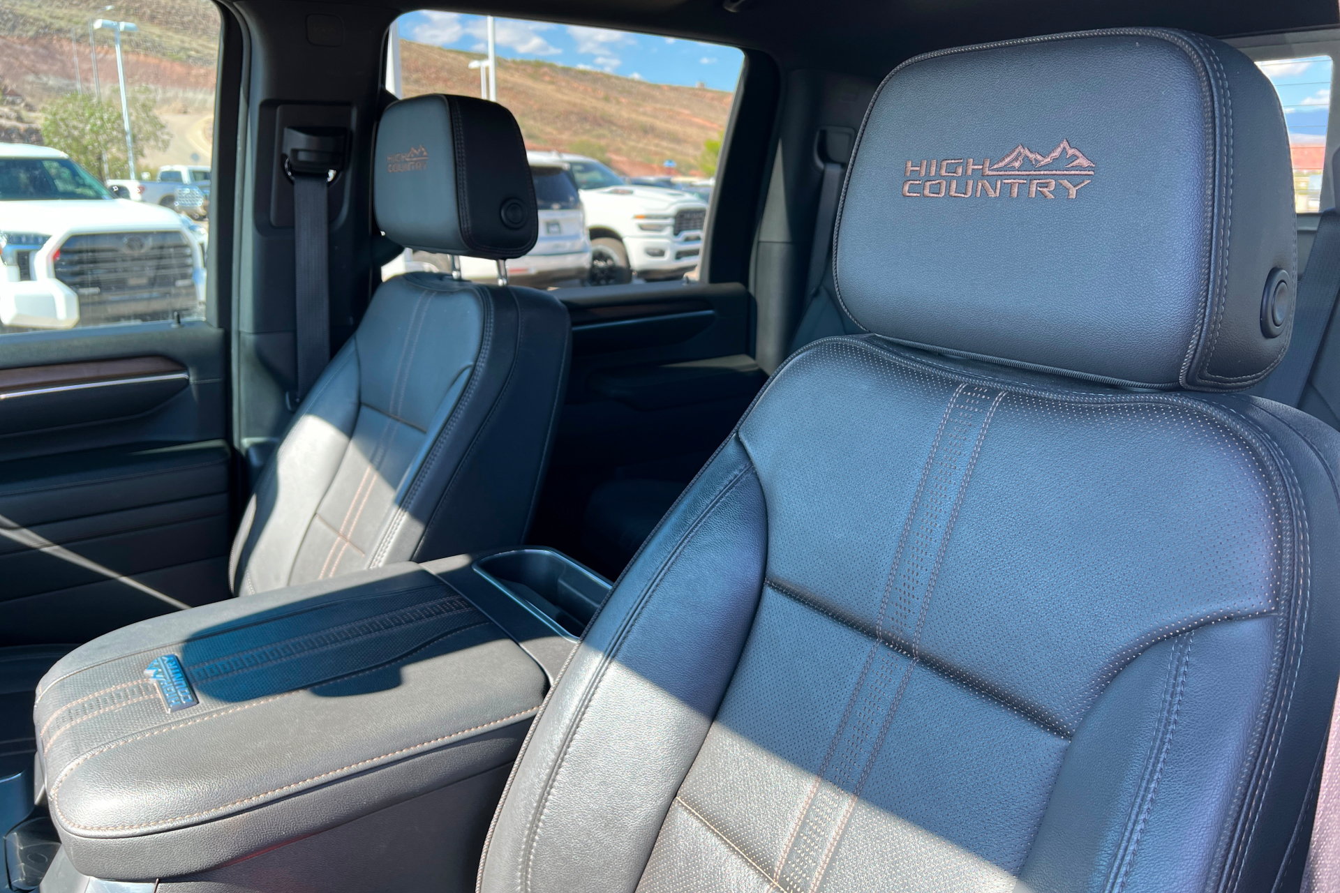 Used 2024 Chevrolet Silverado 3500 High Country w/ High Country Premium Package AWD/4WD image 16