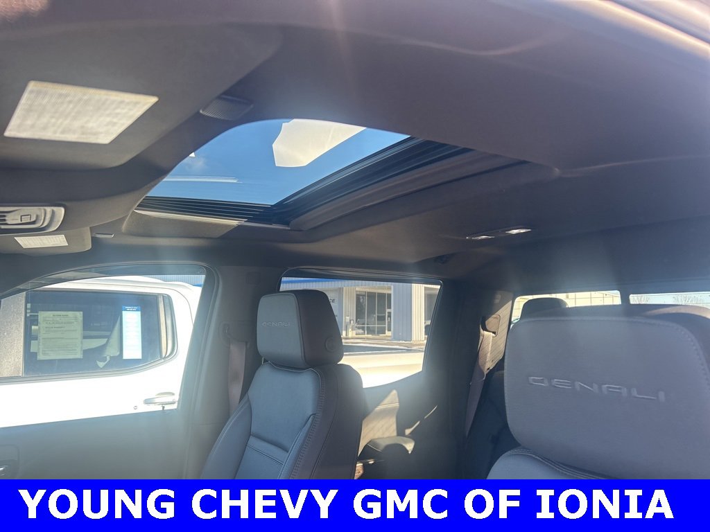 Certified 2022 GMC Sierra 1500 Denali w/ Denali Reserve Package image 27