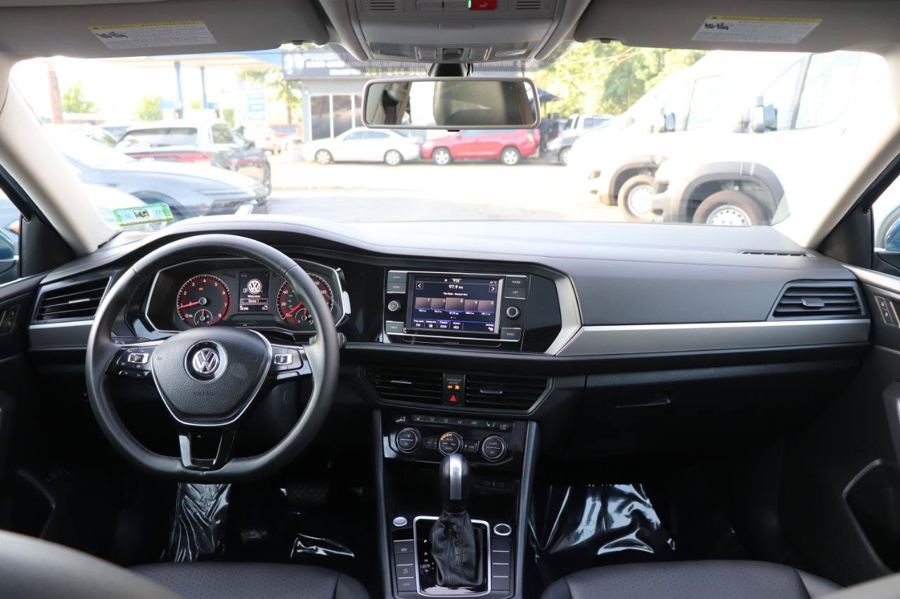 Used 2020 Volkswagen Jetta SE FWD image 16