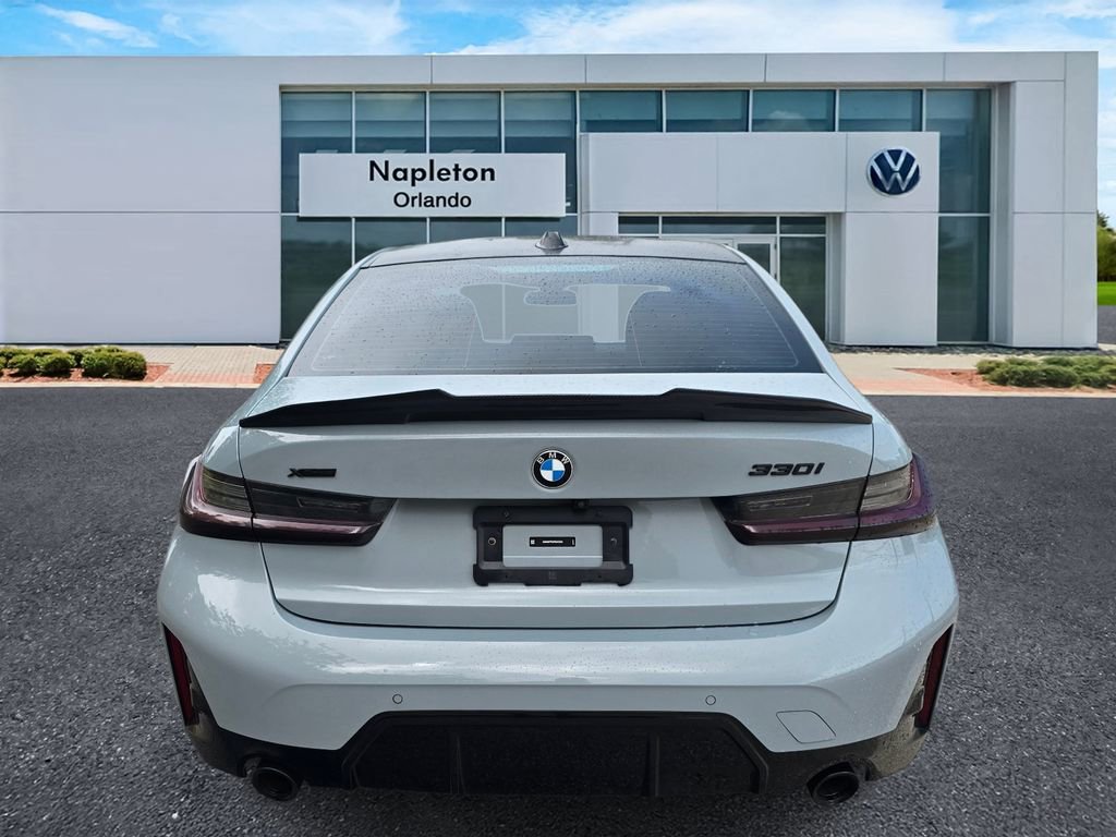 Used 2023 BMW 330i xDrive Sedan w/ M Sport Package image 6
