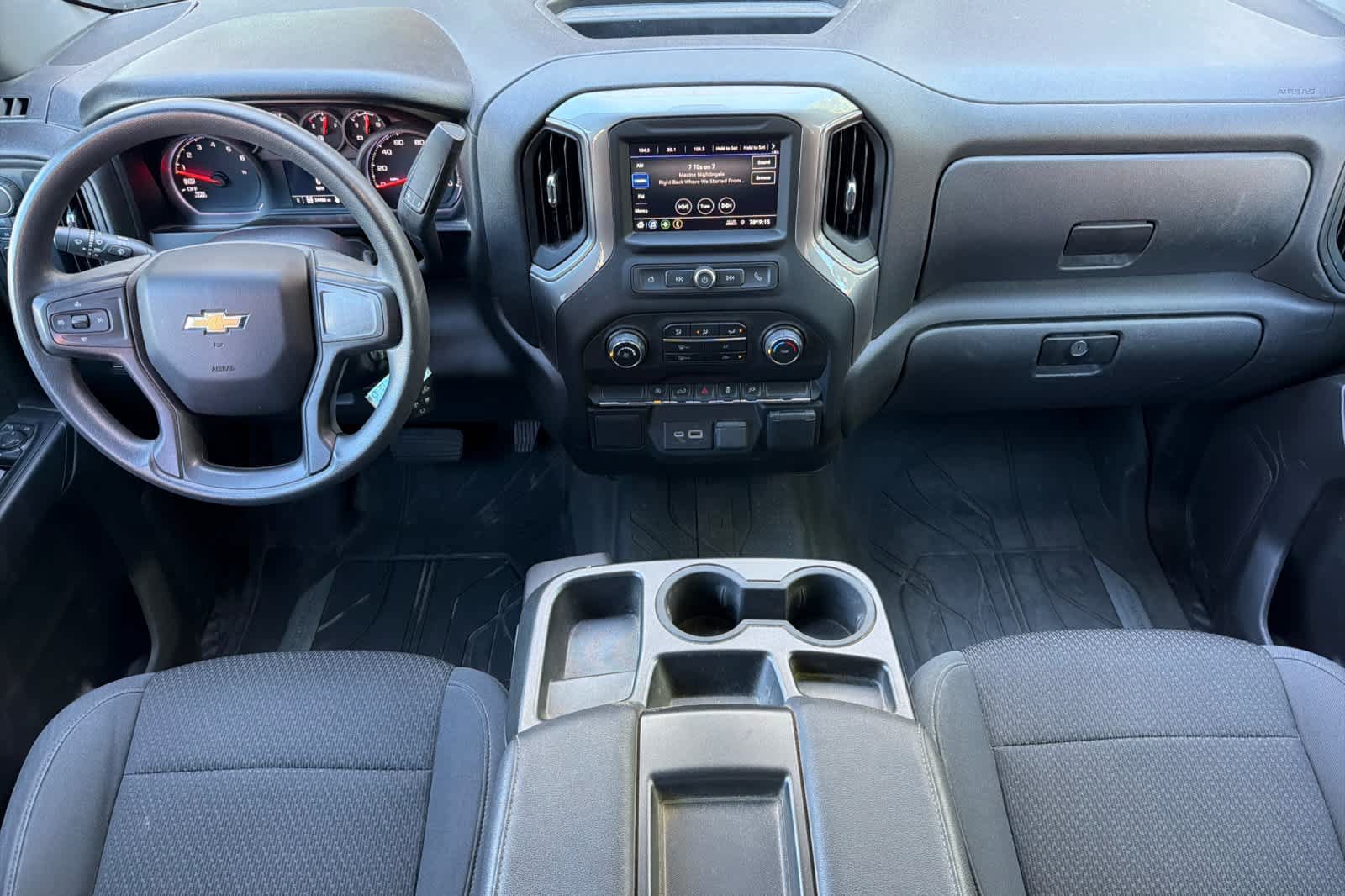 Used 2021 Chevrolet Silverado 1500 Custom AWD/4WD image 3
