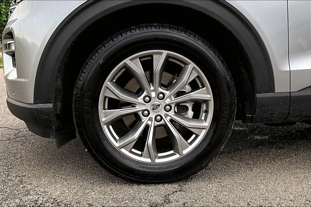 Used 2022 Ford Explorer Limited AWD/4WD image 8