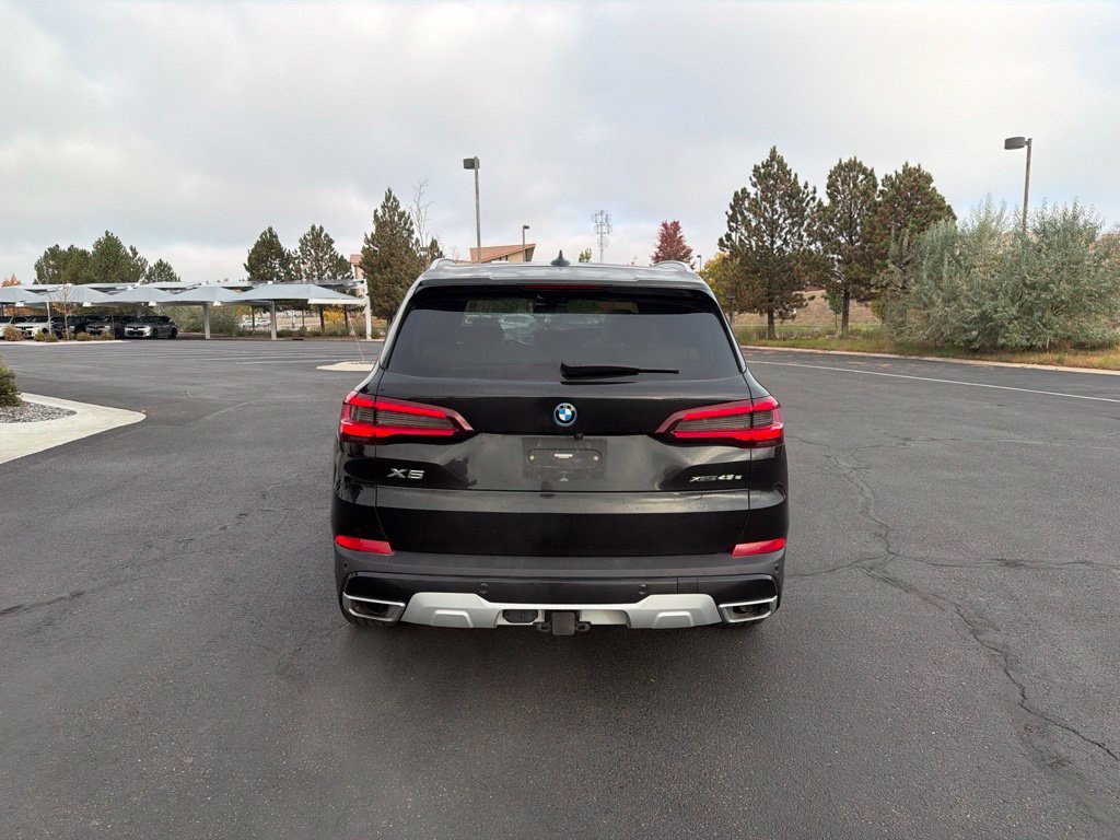 Used 2022 BMW X5 xDrive45e AWD/4WD image 4