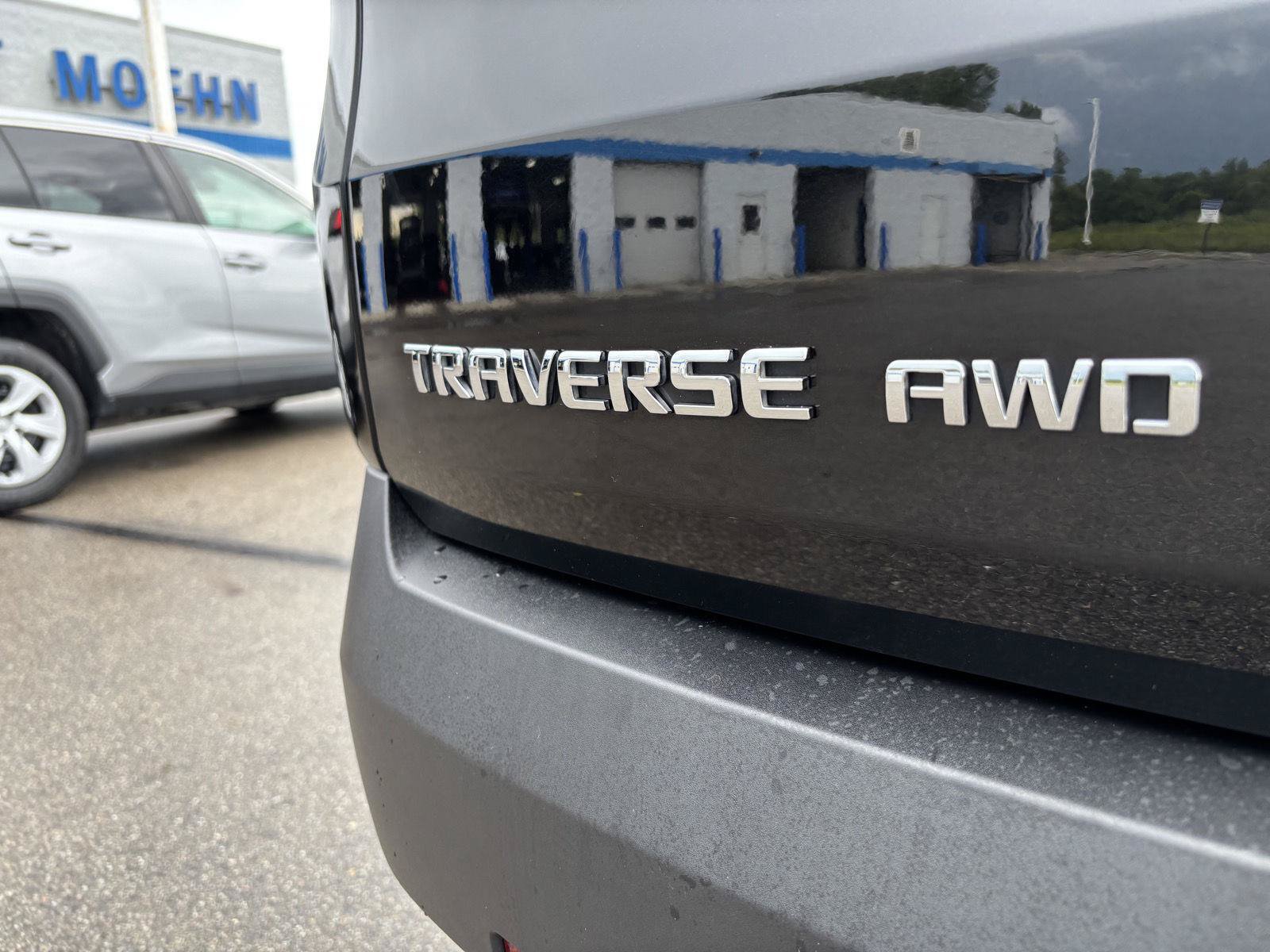 Used 2023 Chevrolet Traverse LT AWD/4WD image 33