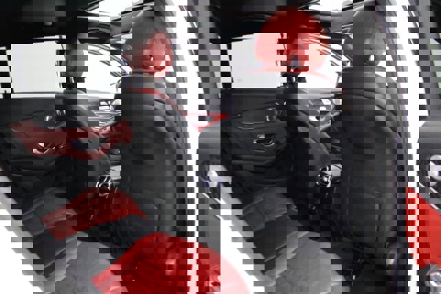 Used 2018 Mercedes-Benz GLC 300 4MATIC w/ AMG Line image 26