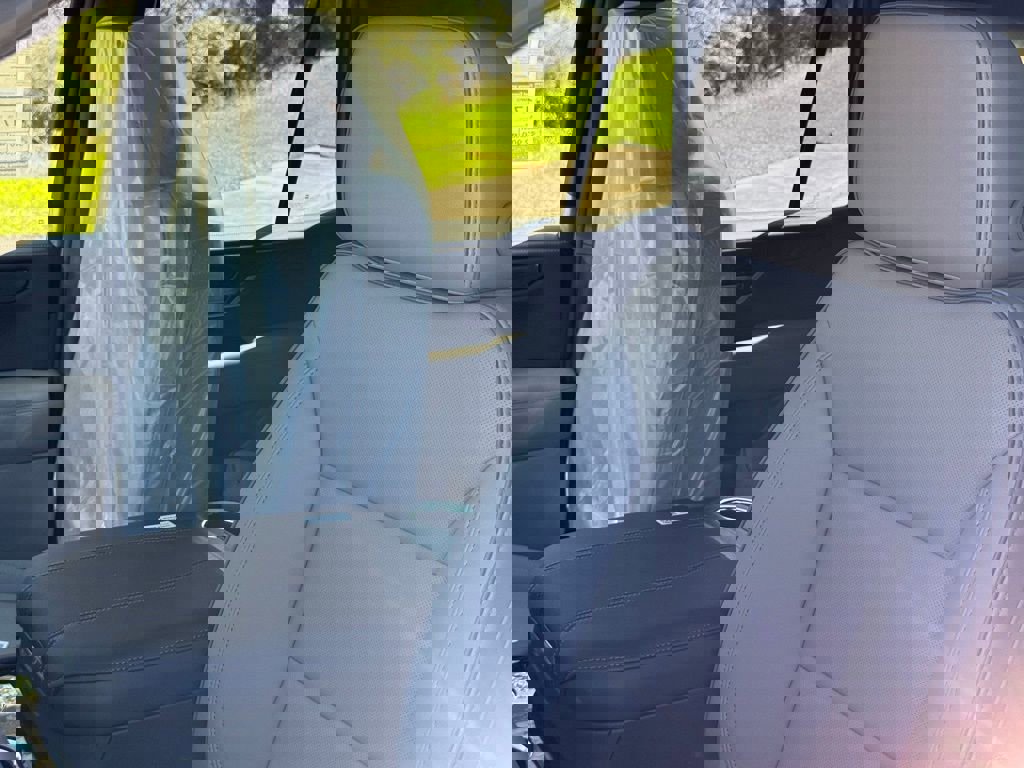 New 2026 GMC Yukon Elevation image 17