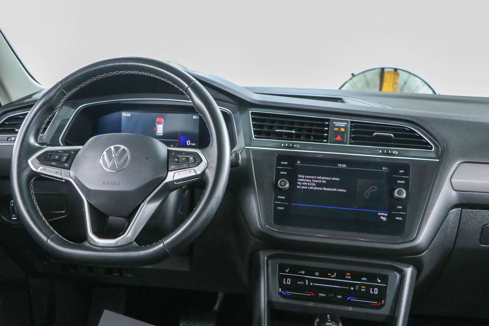Used 2022 Volkswagen Tiguan SE FWD image 17