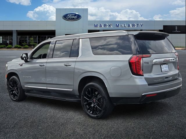 Used 2023 GMC Yukon XL SLT image 3