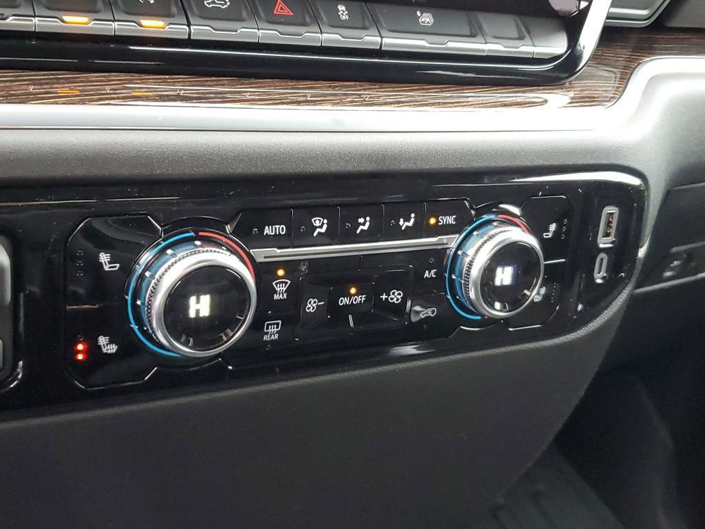 New 2026 GMC Sierra 1500 SLE w/ Preferred Package AWD/4WD image 24