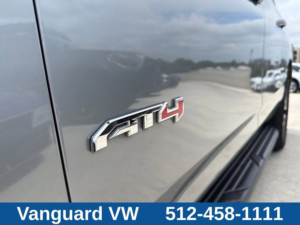 Used 2024 GMC Yukon XL AT4 AWD/4WD image 6