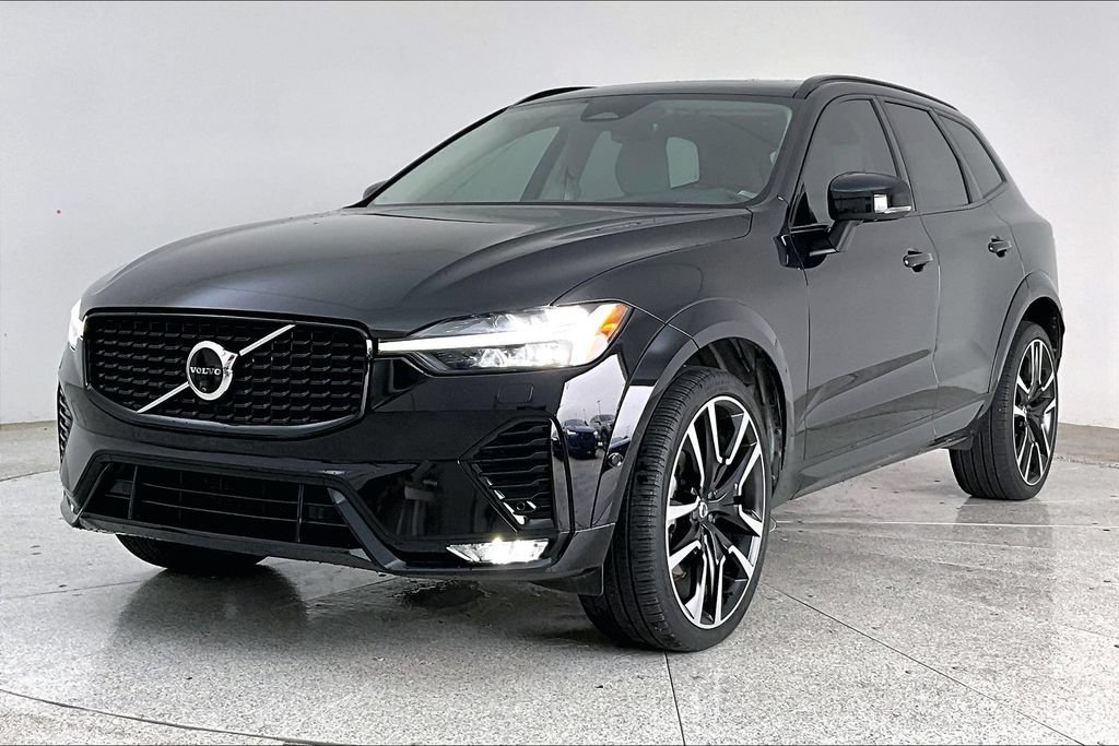 Certified 2024 Volvo XC60 B5 Ultimate w/ Protection Package Premier AWD/4WD image 13