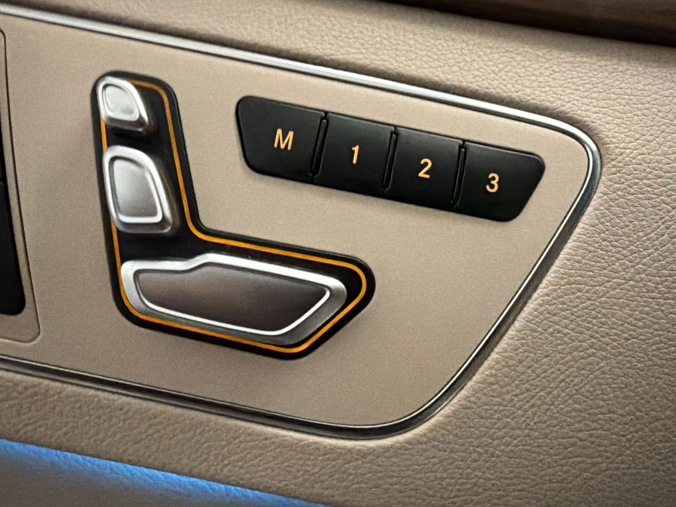 Certified 2016 Mercedes-Benz E 350 Sedan image 16
