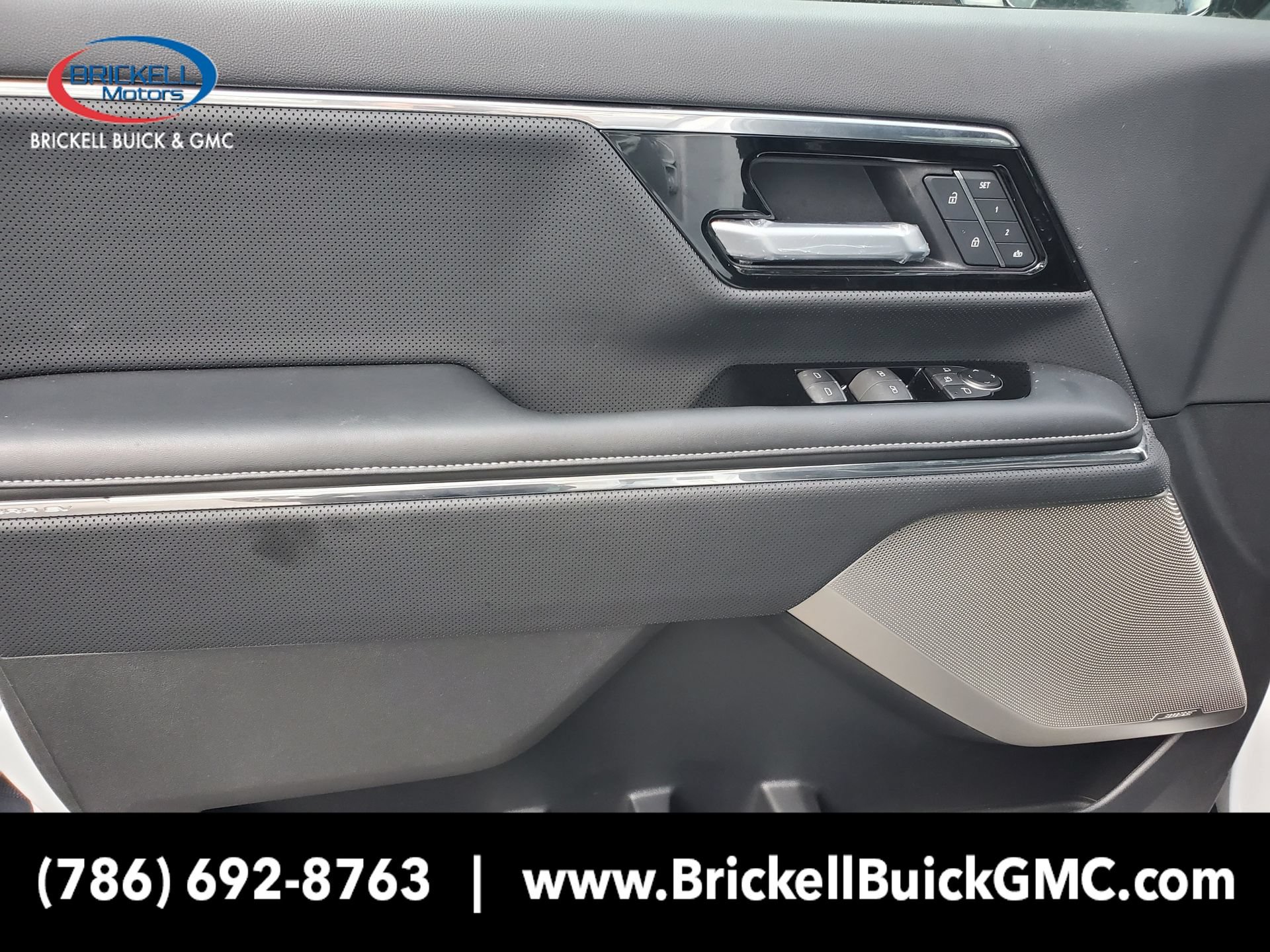 New 2025 GMC Sierra EV Denali AWD/4WD image 16