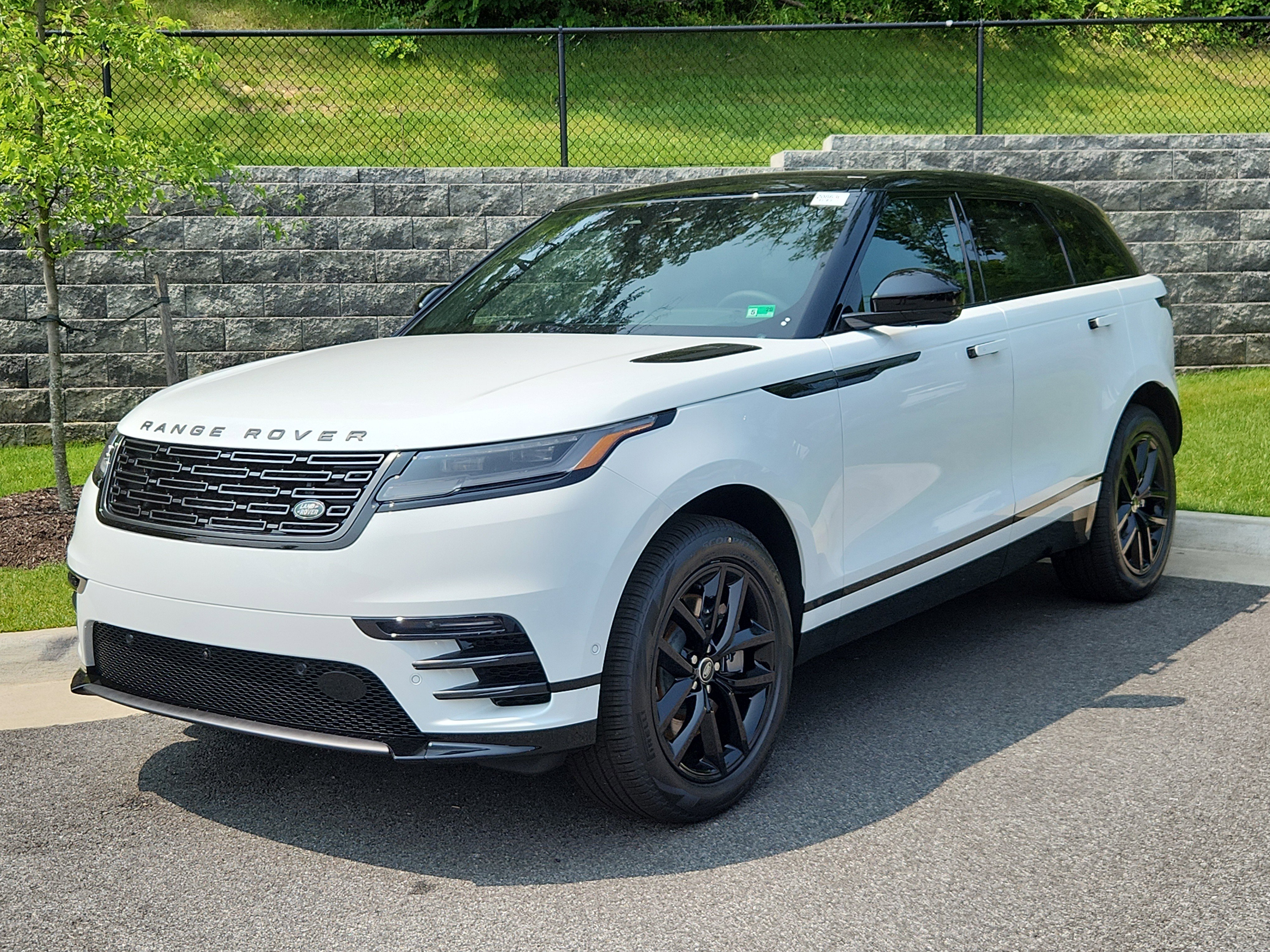 Used 2026 Land Rover Range Rover Velar Dynamic SE