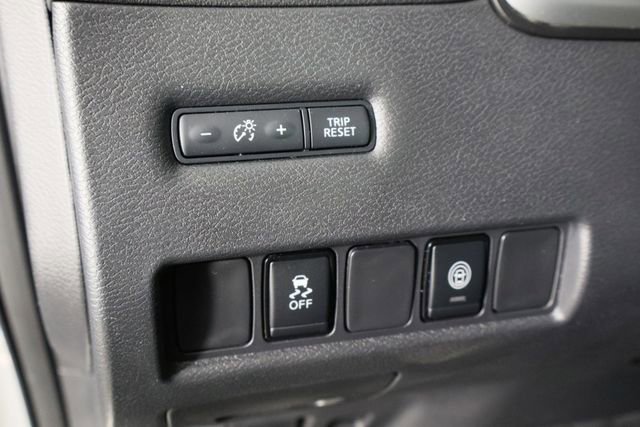 Used 2023 Nissan Murano SV AWD/4WD image 21