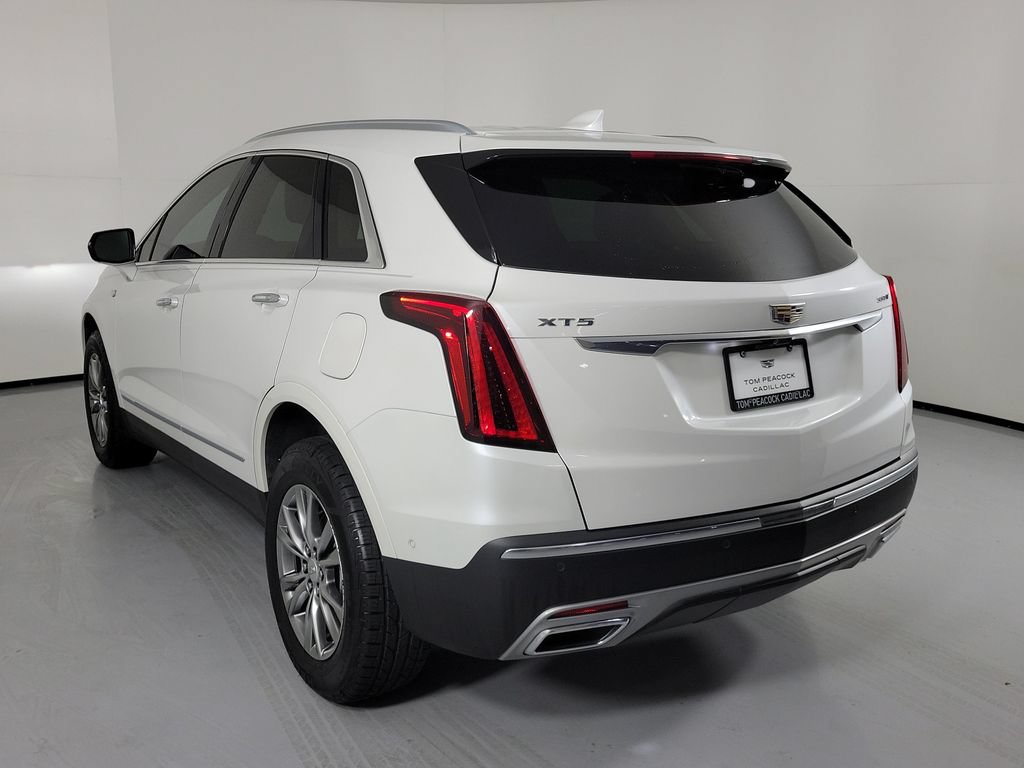 Certified 2023 Cadillac XT5 Premium Luxury w/ Technology Package FWD image 4