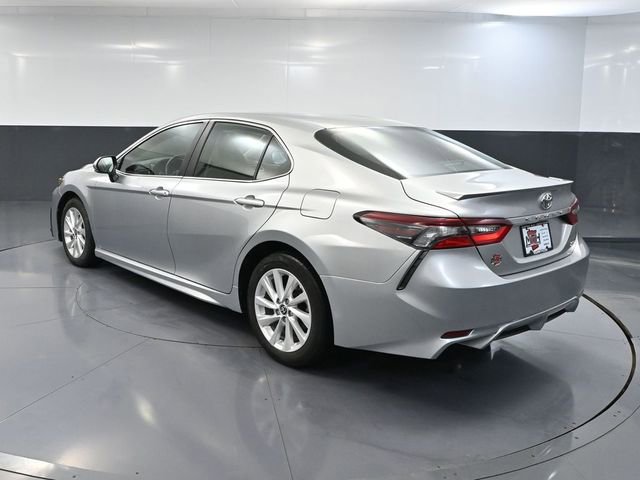 Used 2024 Toyota Camry SE image 6