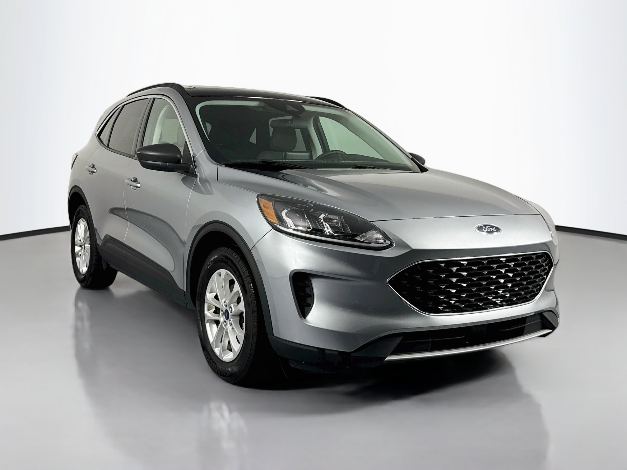 Used 2022 Ford Escape SE w/ Convenience Package AWD/4WD image 3