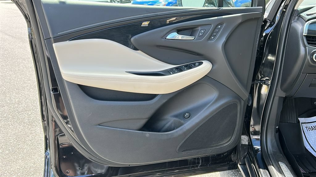 Used 2017 Buick Envision Essence w/ LPO, Hit The Road Package AWD/4WD image 10