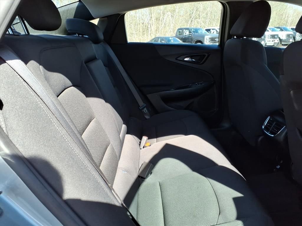 Used 2024 Chevrolet Malibu LT image 7