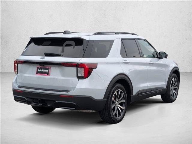 New 2026 Ford Explorer ST-Line RWD image 2