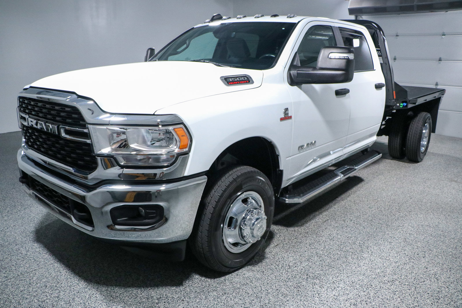 Used 2024 RAM 3500 Big Horn image 32