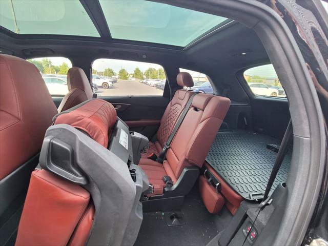 Used 2023 Audi SQ7 Prestige w/ Sport Package AWD/4WD image 17