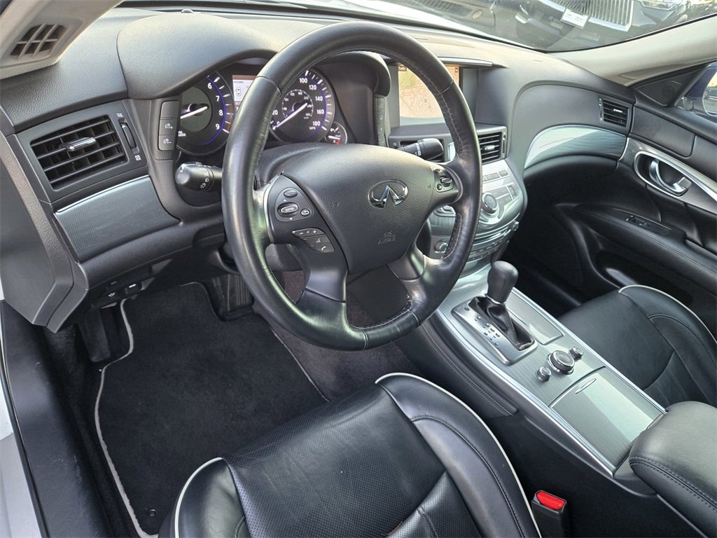 Used 2018 INFINITI Q70 L 3.7 image 13