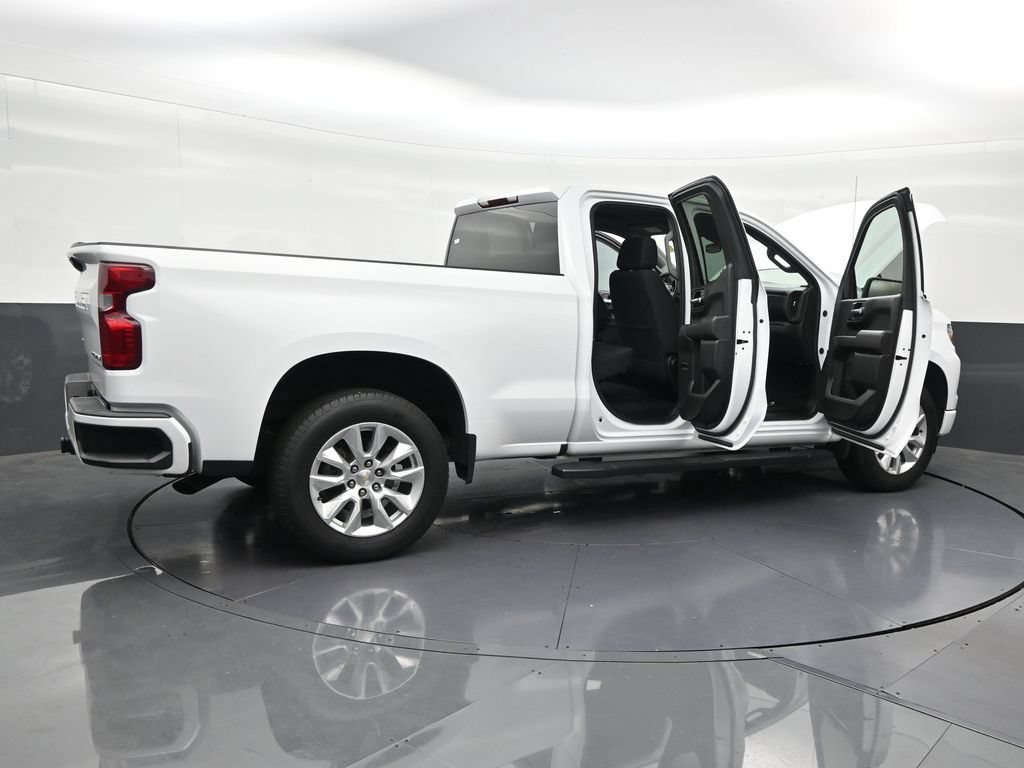 Used 2023 Chevrolet Silverado 1500 Custom RWD image 31