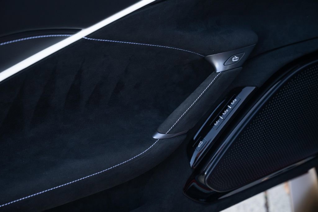 Used 2024 Ferrari Roma image 28