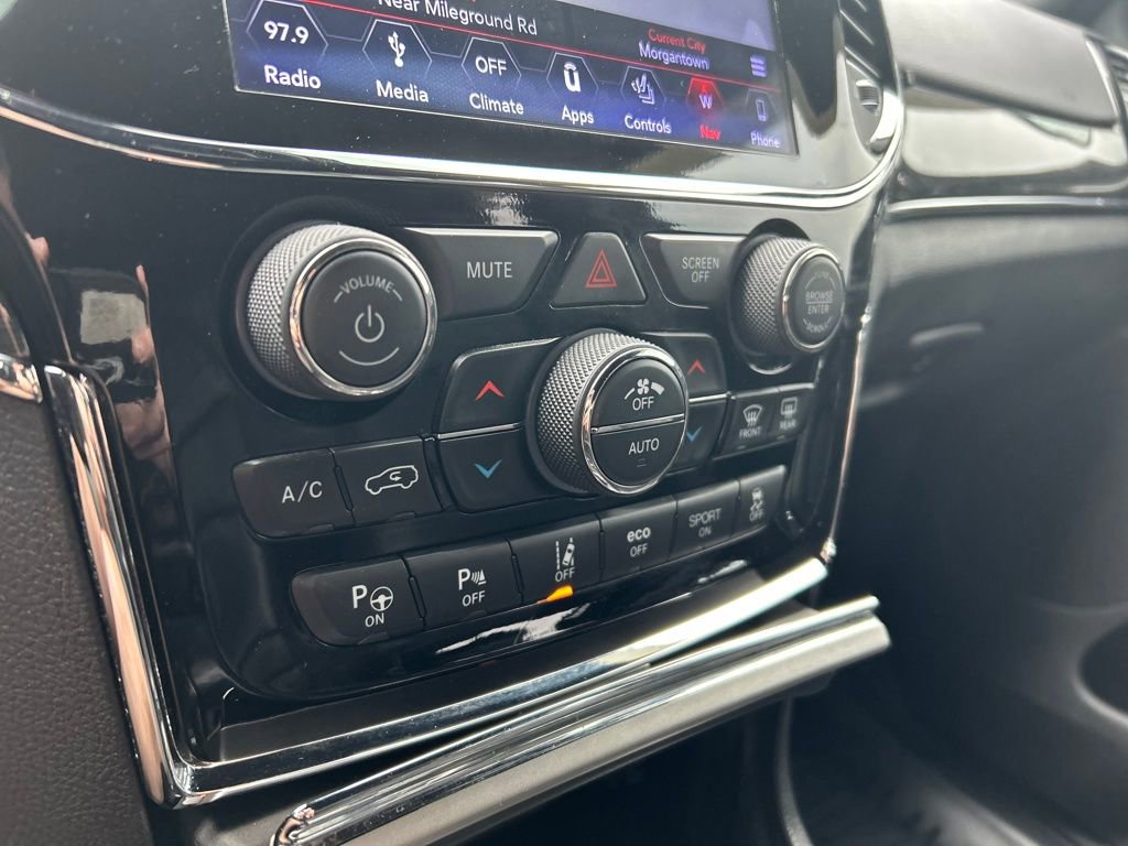 Used 2019 Jeep Grand Cherokee Trailhawk w/ Trailhawk Luxury Group image 33