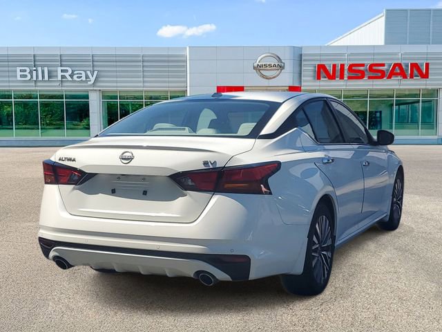 Used 2024 Nissan Altima 2.5 SV w/ SV Premium Package FWD image 4