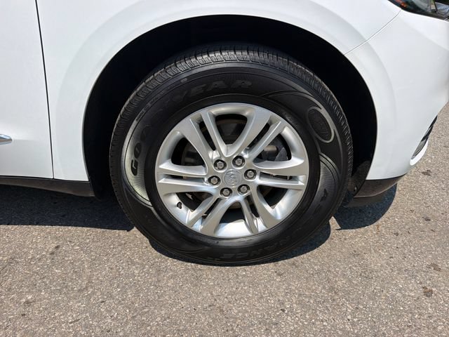 Used 2019 Buick Enclave Essence AWD/4WD image 29