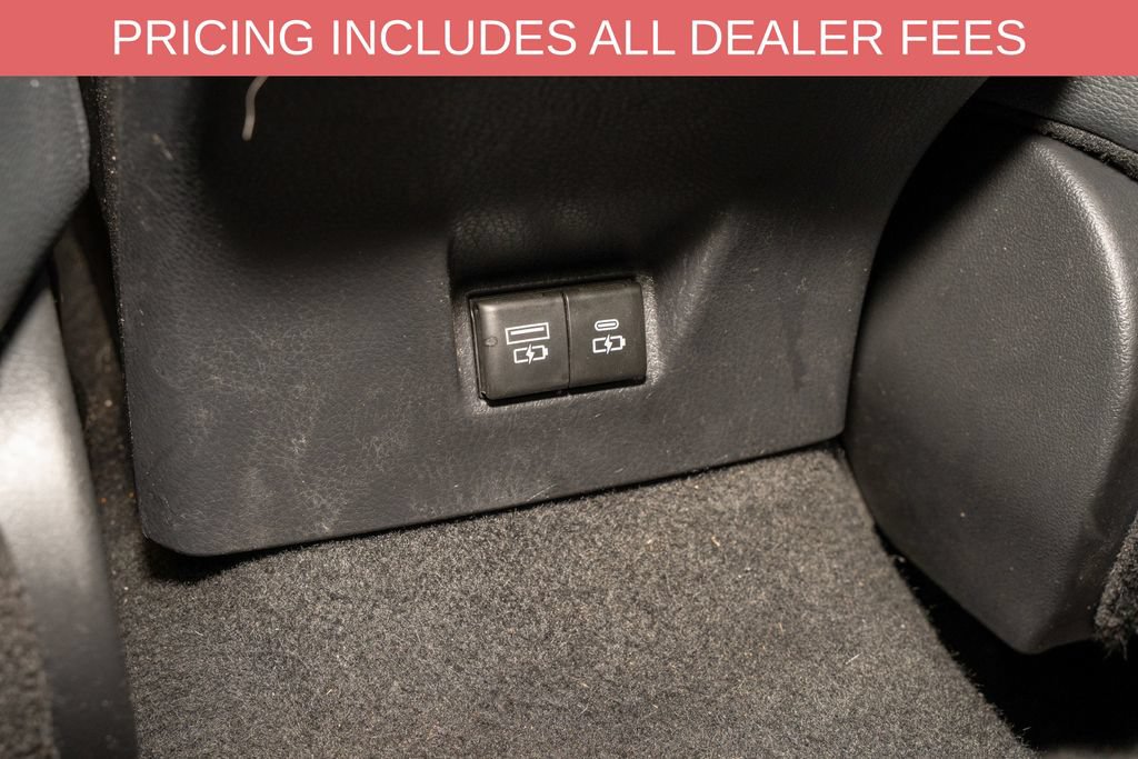 Used 2025 Toyota Camry SE FWD image 7