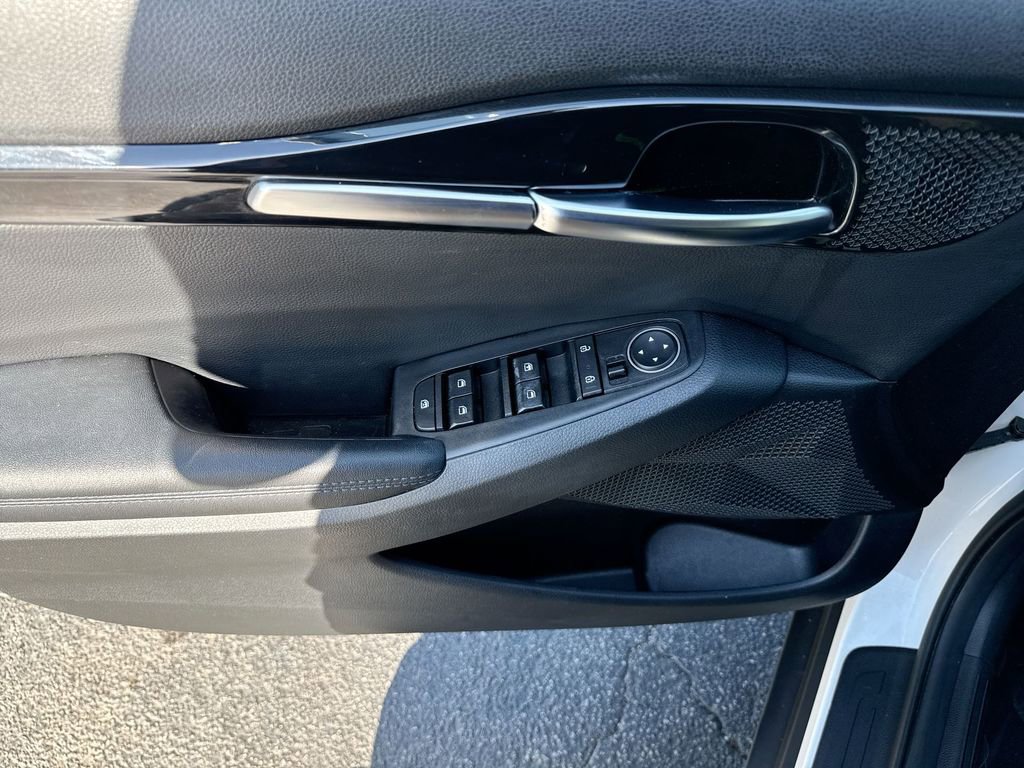 Used 2023 Kia Seltos S w/ Navigation Package FWD image 15