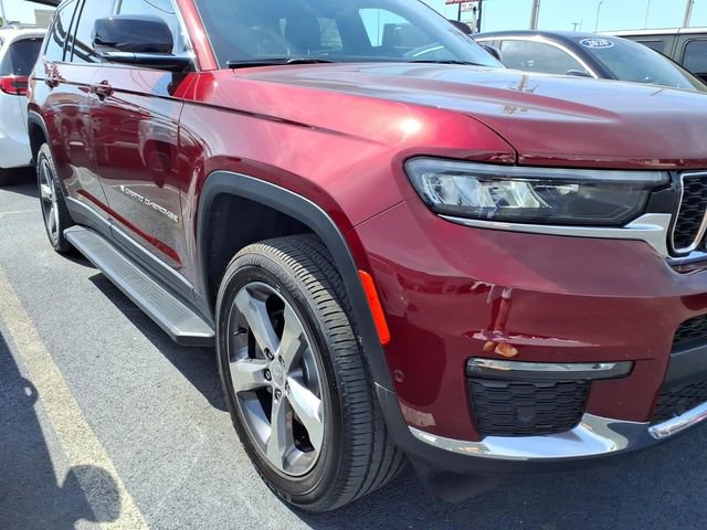 Used 2025 Jeep Grand Cherokee L Limited w/ Luxury Tech Group II image 21