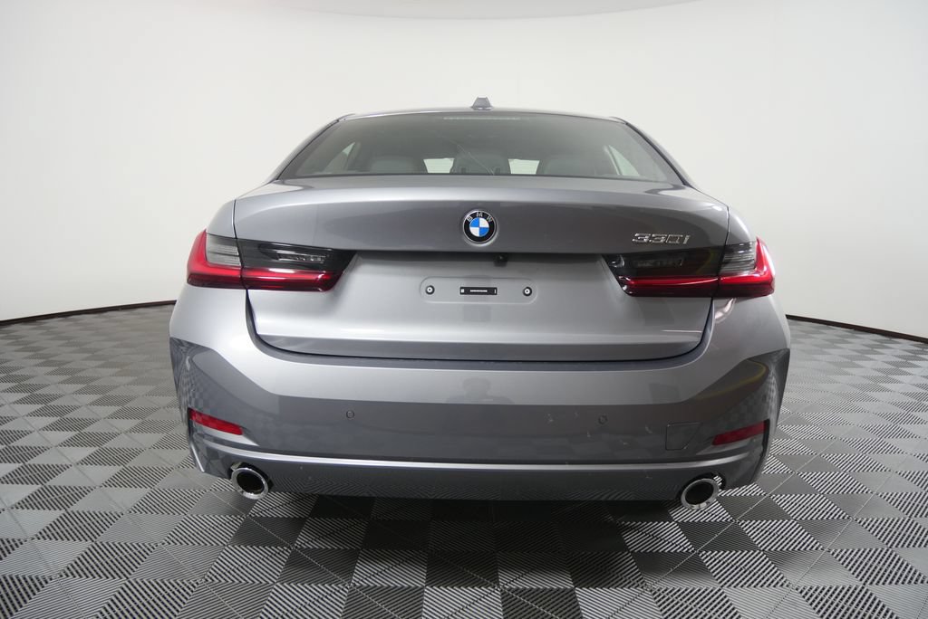 Used 2026 BMW 330i Sedan w/ Premium Package RWD image 4