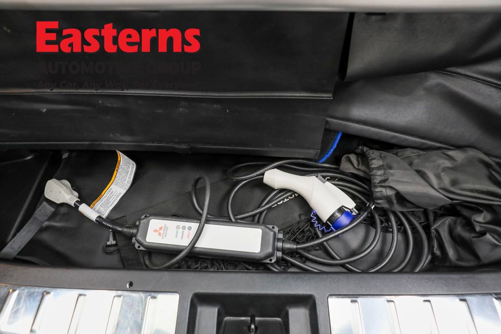 Used 2024 Mitsubishi Outlander SEL image 9