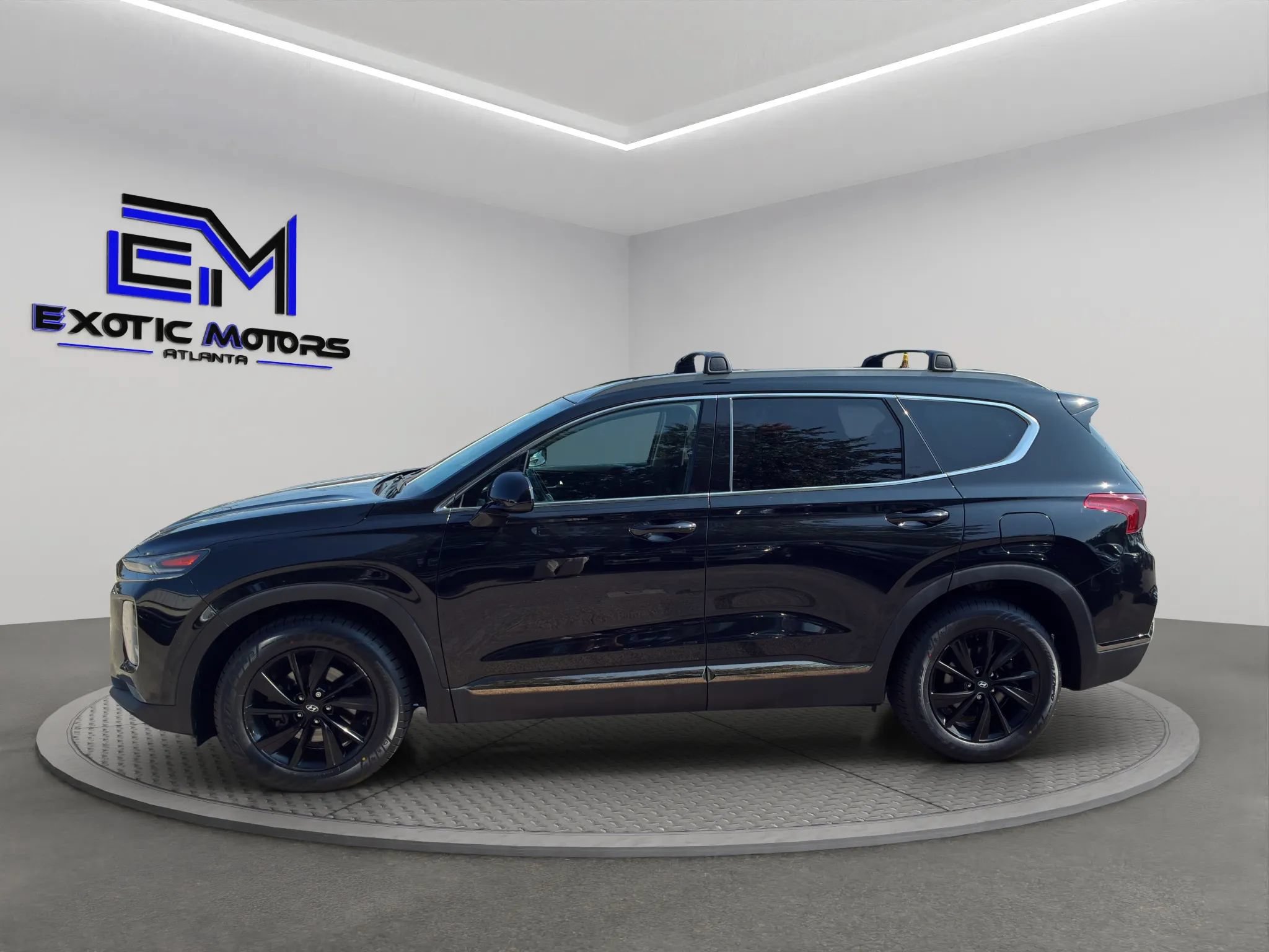 Used 2019 Hyundai Santa Fe SEL w/ Cargo Package AWD/4WD image 2