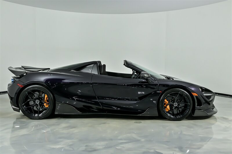 Used 2020 McLaren 720S Spider RWD image 13