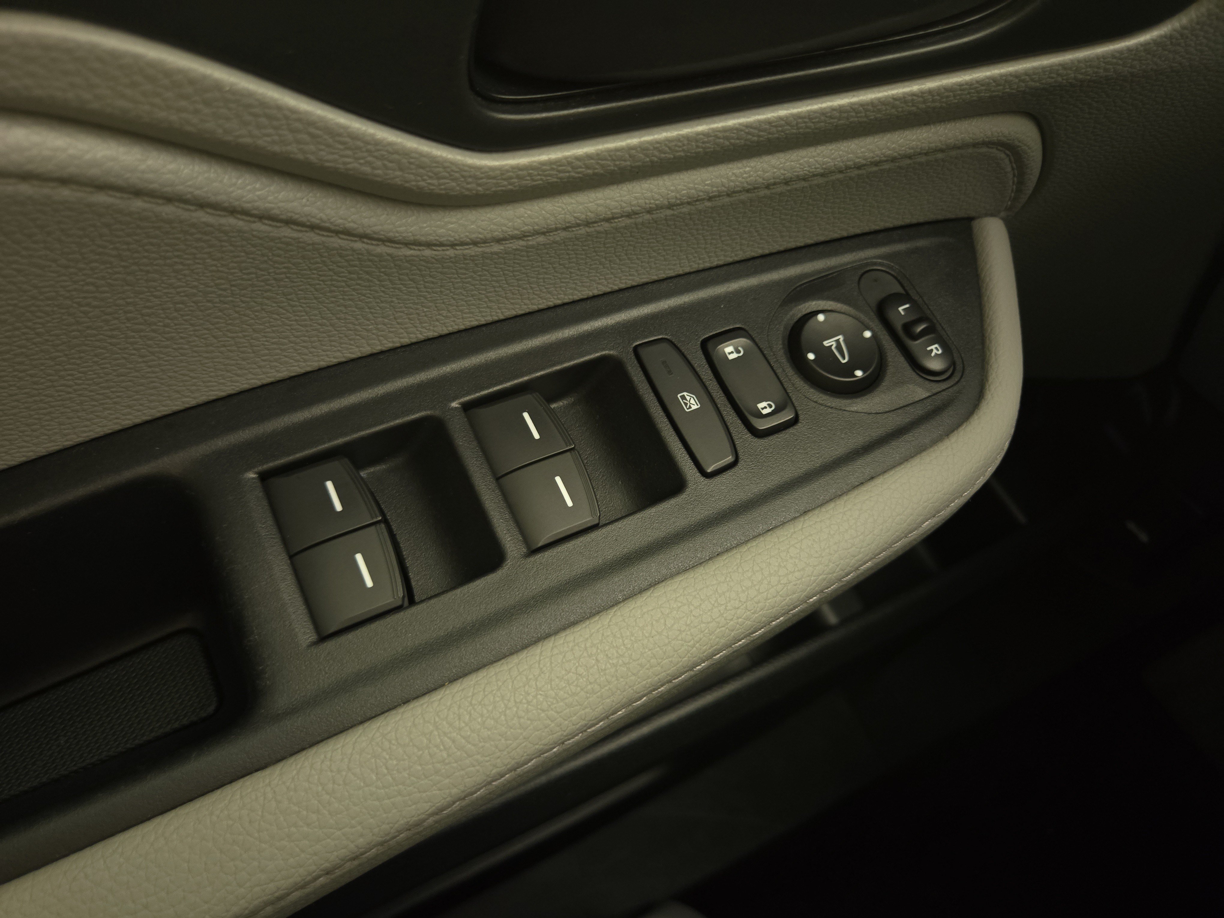 Used 2019 Honda Odyssey EX-L image 27