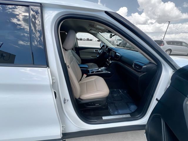 Used 2021 Ford Explorer Limited w/ Equipment Group 301A image 30