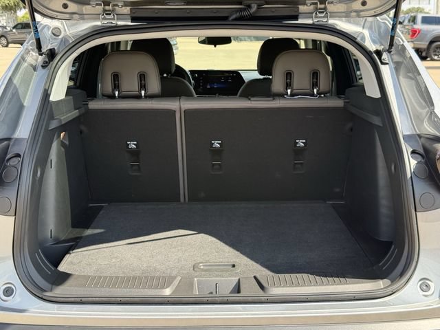 Certified 2025 Chevrolet Trax ACTIV FWD image 32