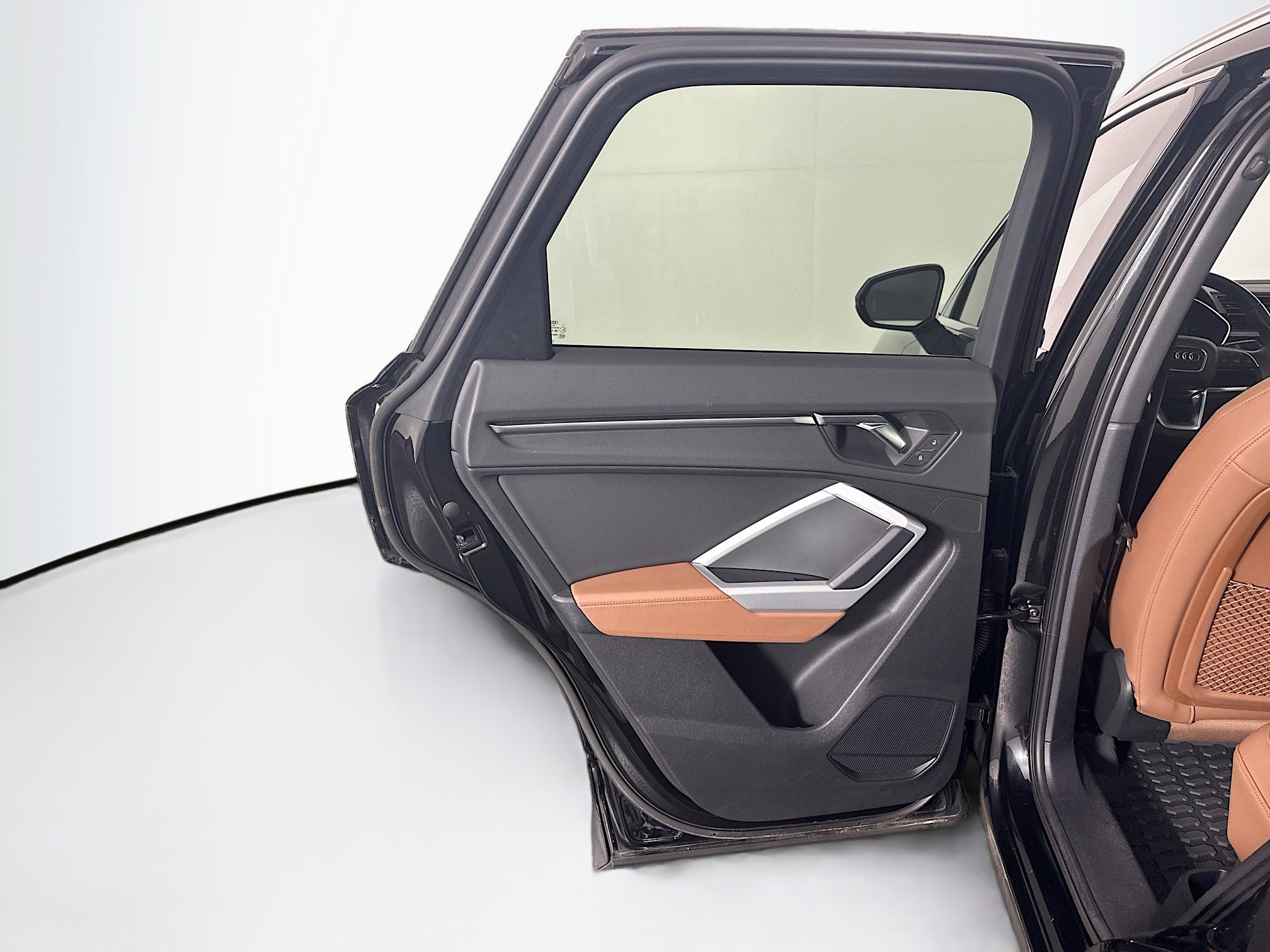 Used 2021 Audi Q3 2.0T Premium w/ Convenience Package AWD/4WD image 25