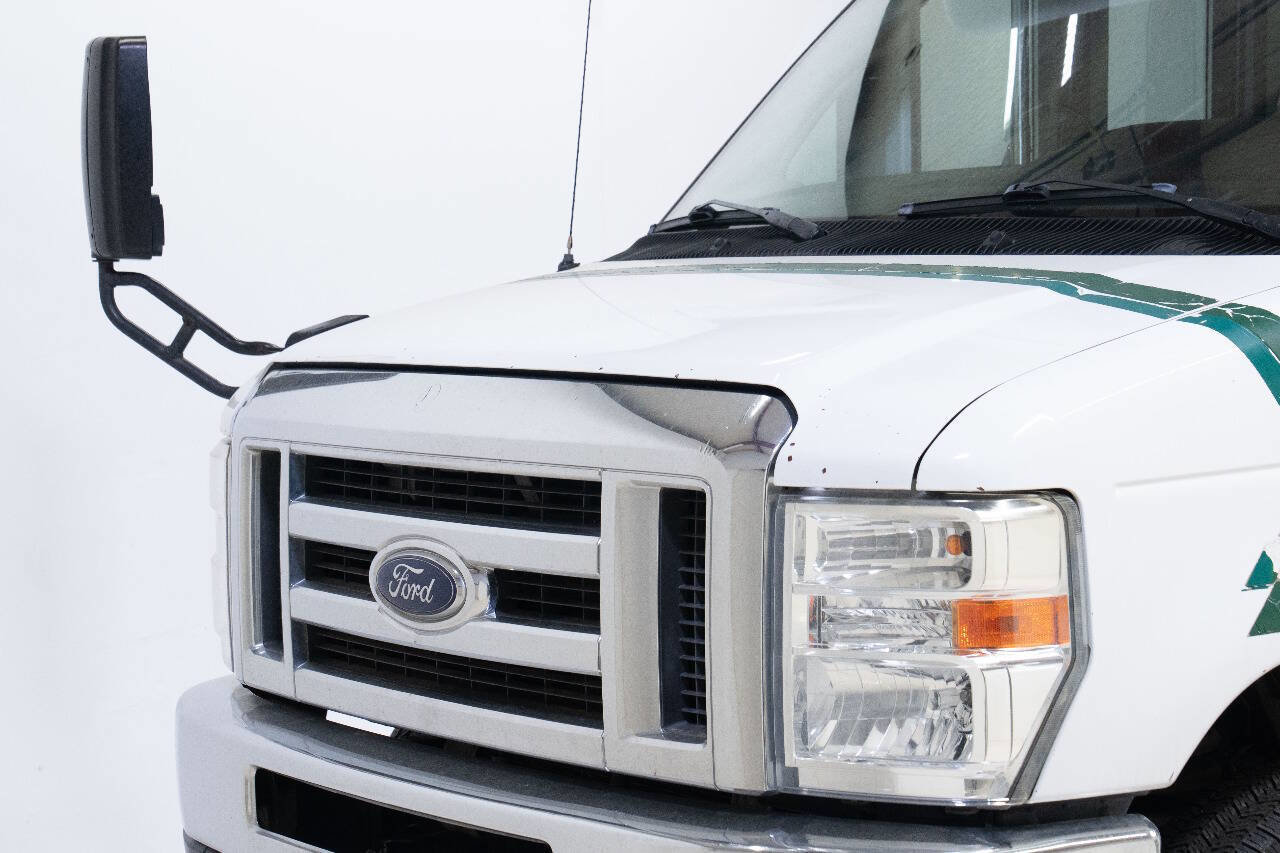 Used 2016 Ford E-350 and Econoline 350 Super Duty w/ Shuttle Bus Prep Package image 20