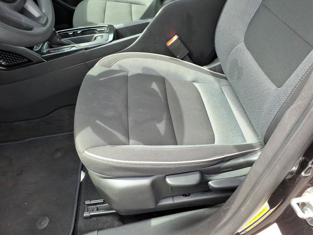 Used 2025 Chevrolet TrailBlazer LT AWD/4WD image 23
