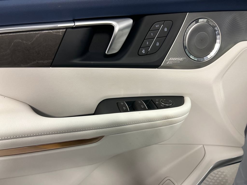 New 2026 Buick Enclave Avenir w/ Super Cruise Package image 12